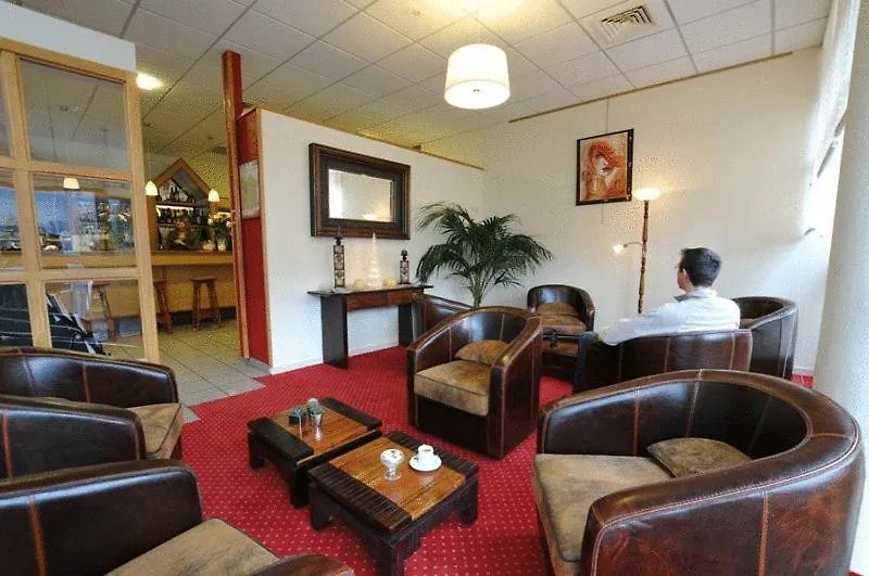 The Originals City, Hotel Du Faucigny, Cluses Ouest Scionzier 3*,  Frankreich