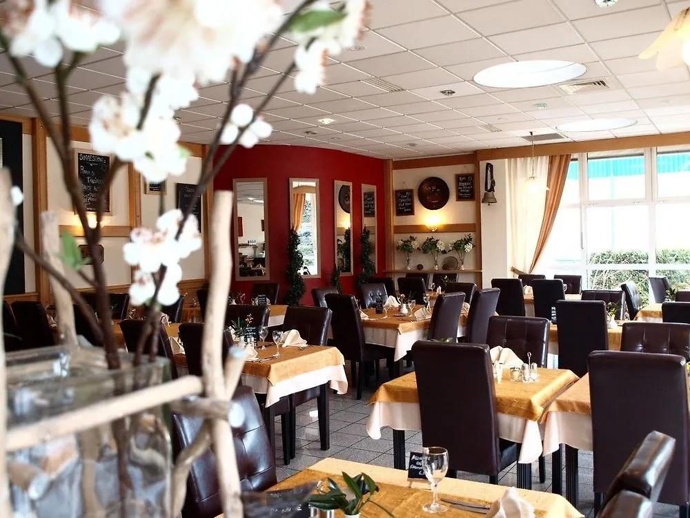 The Originals City, Hotel Du Faucigny, Cluses Ouest Scionzier 3*,  Frankreich