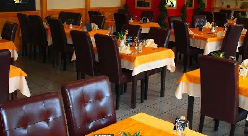 ***  The Originals City, Hotel Du Faucigny, Cluses Ouest Scionzier Frankreich